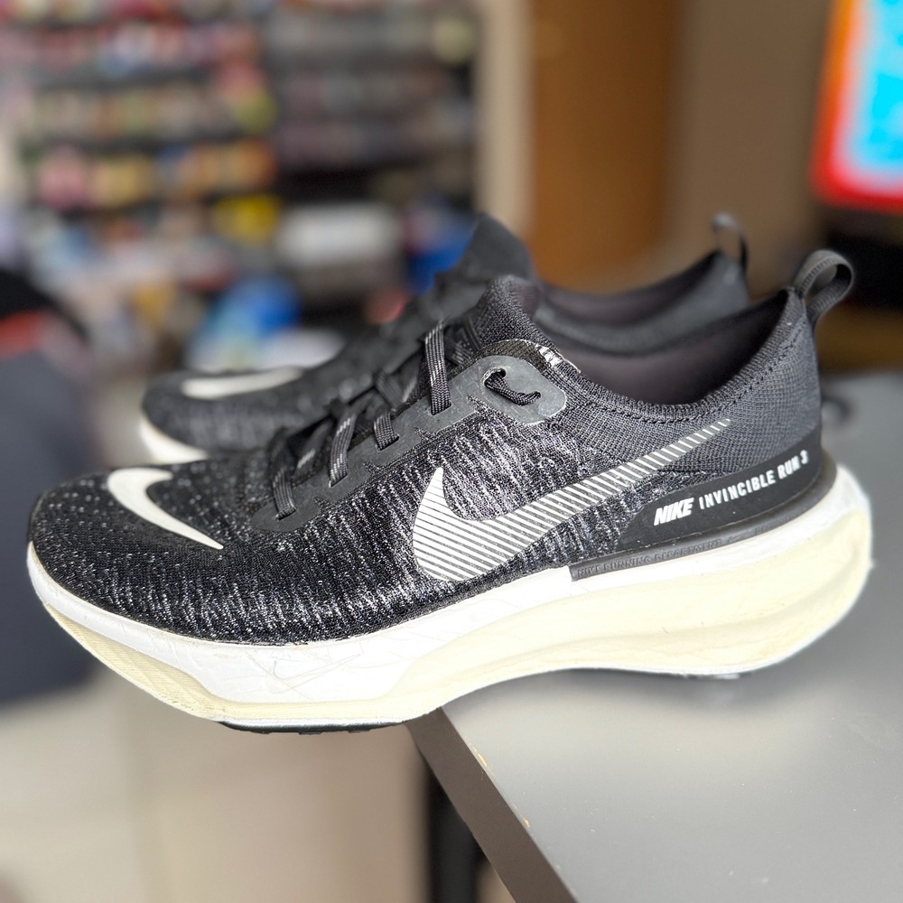 Nike Invincible Run 3 Womens 10 Black White ZoomX Running Shoes DR2660-001